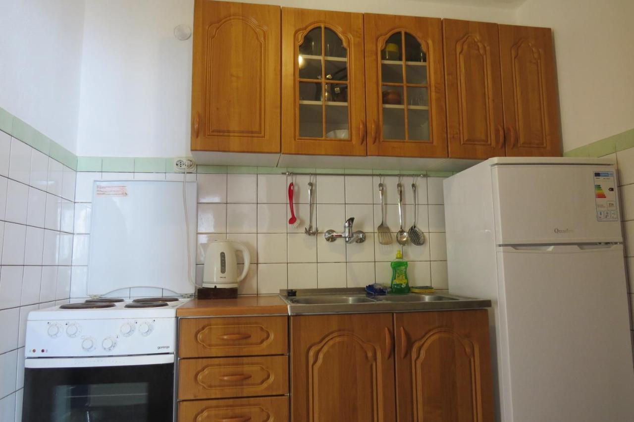 Apartments Feral Baška Voda Zewnętrze zdjęcie